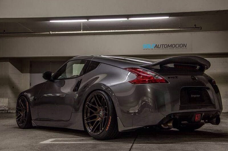 Nissan 370Z style carbon Duckbill Spoiler