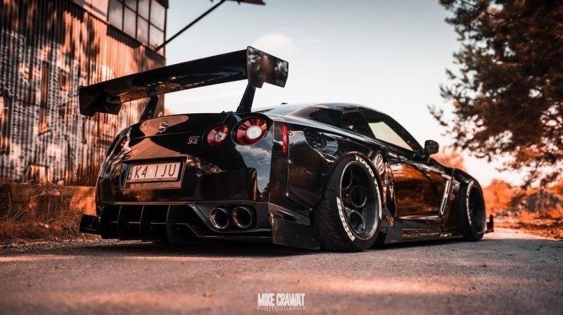 Breitbau Bodykit für Nissan GTR MK4